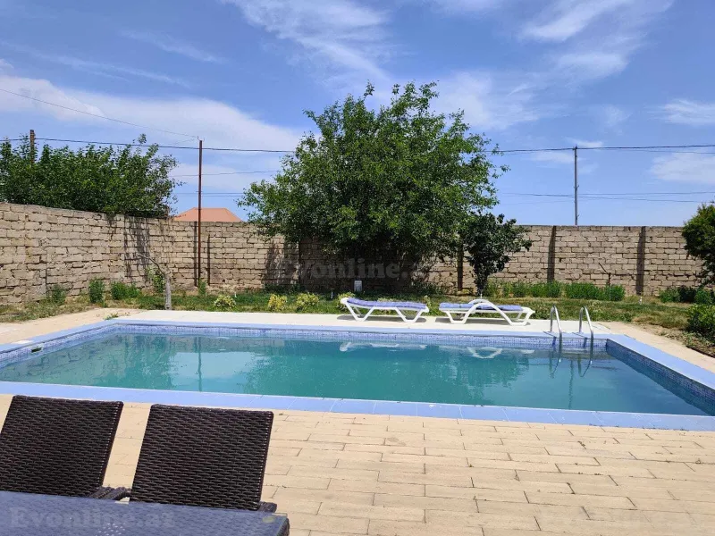 4 otaqlı Həyət evi 200 m² Qala Kirayə verilir
