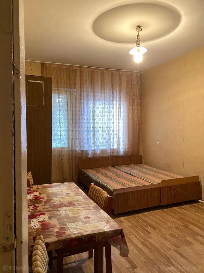 Satılır 2 otaqlı Mənzil Köhnə tikili 42 m² Nəsimi m. - şəkil 2