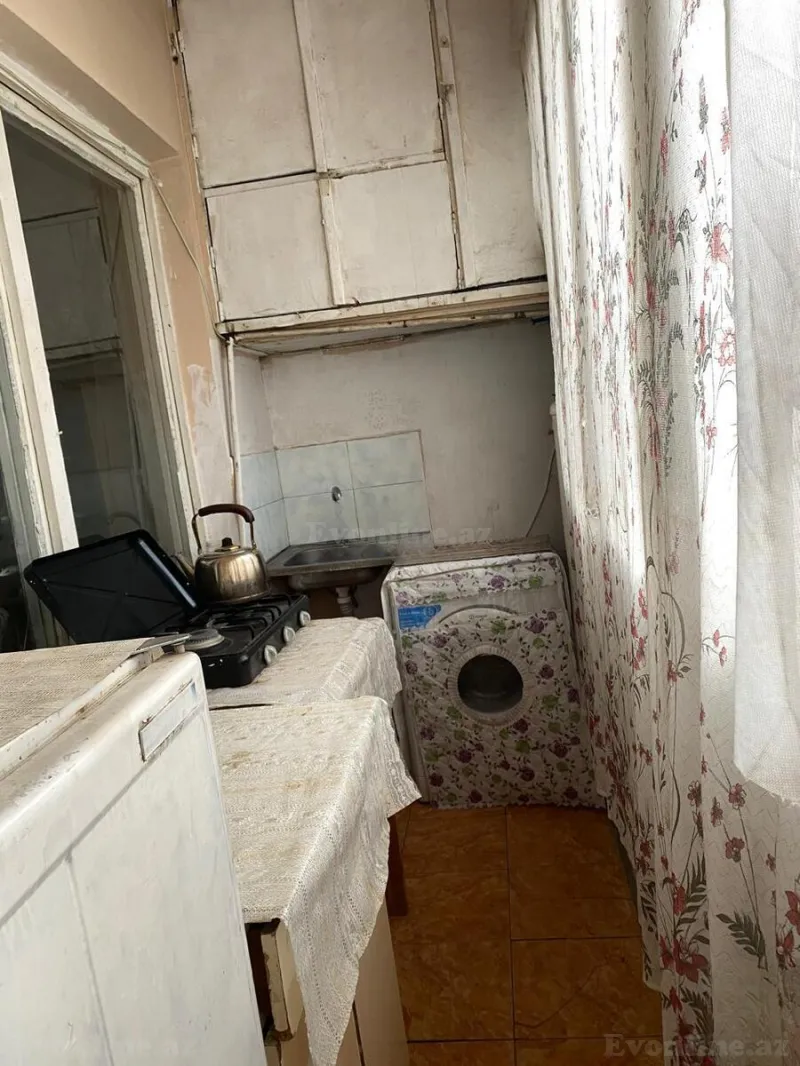 Satılır 2 otaqlı Mənzil Köhnə tikili 42 m² Nəsimi m. - şəkil 4