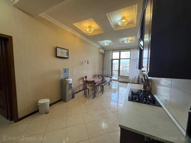 Satılır 3 otaqlı Mənzil Yeni tikili 175 m² Nəsimi r. - şəkil 6