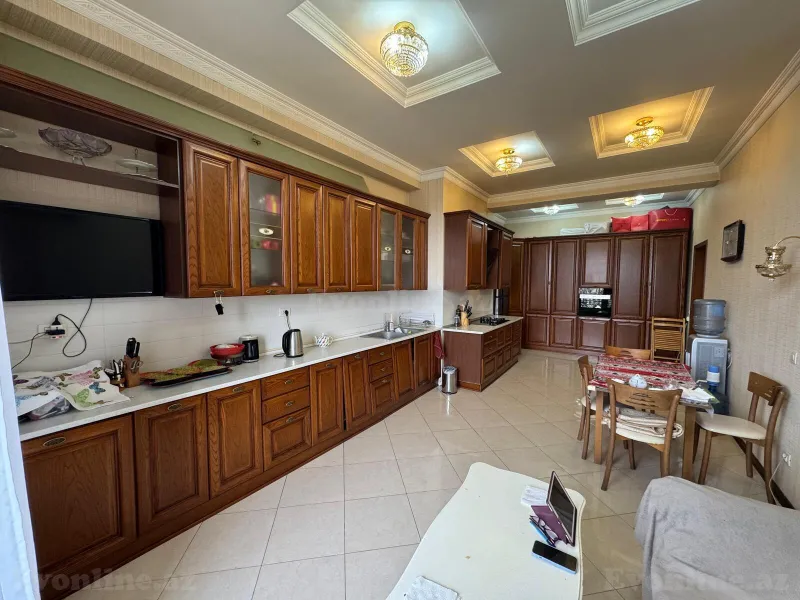 Satılır 3 otaqlı Mənzil Yeni tikili 175 m² Nəsimi r. - şəkil 7