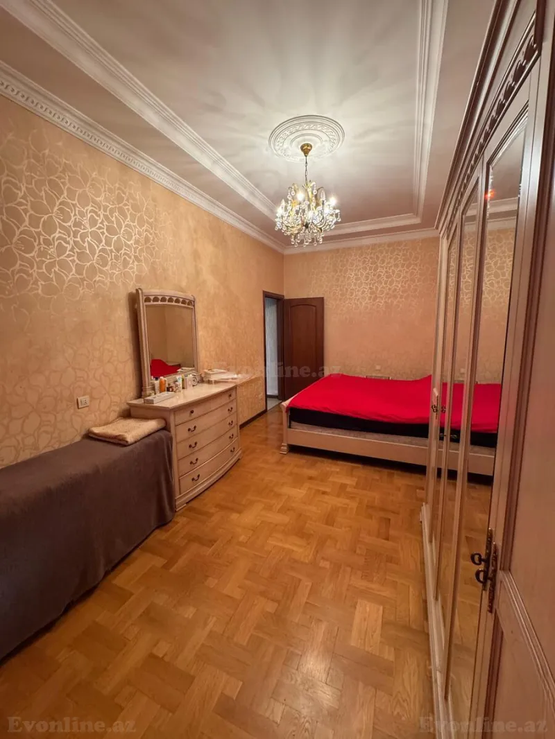 Satılır 3 otaqlı Mənzil Yeni tikili 175 m² Nəsimi r. - şəkil 11