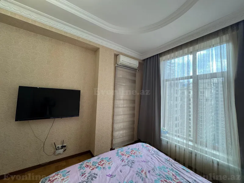 Satılır 3 otaqlı Mənzil Yeni tikili 175 m² Nəsimi r. - şəkil 14