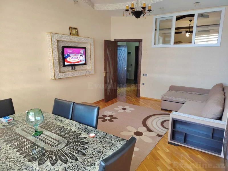 2 otaqlı Mənzil 70 m² Nizami m. Kirayə verilir
