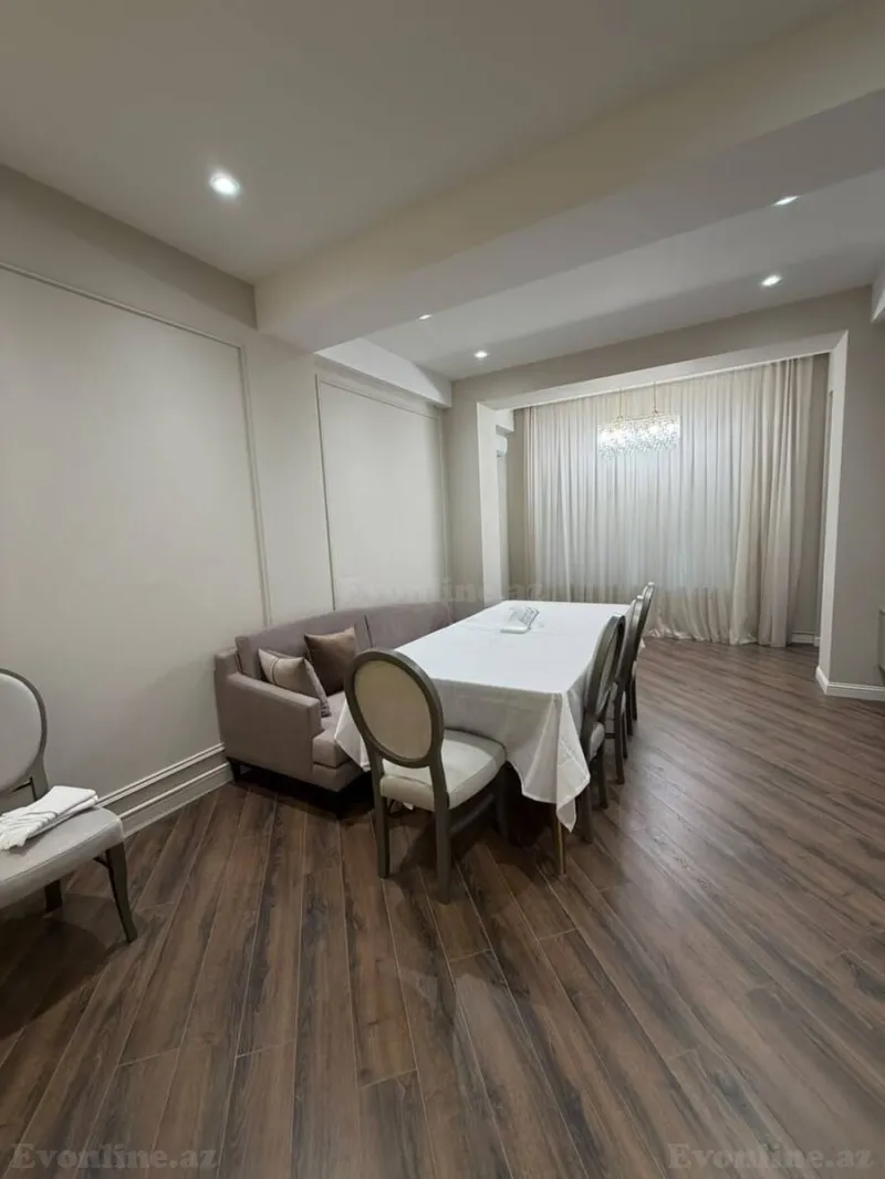 2 otaqlı Mənzil 85 m² Xətai m. Kirayə verilir