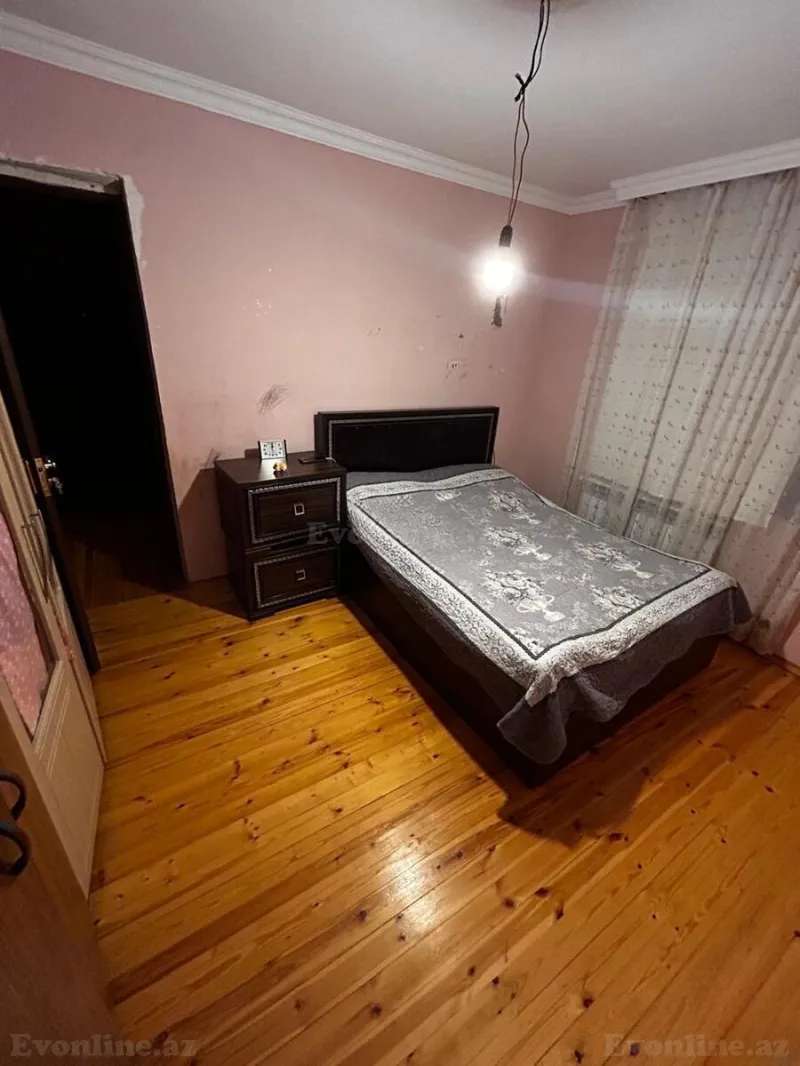 3 otaqlı Həyət evi 160 m² Saray Kirayə verilir