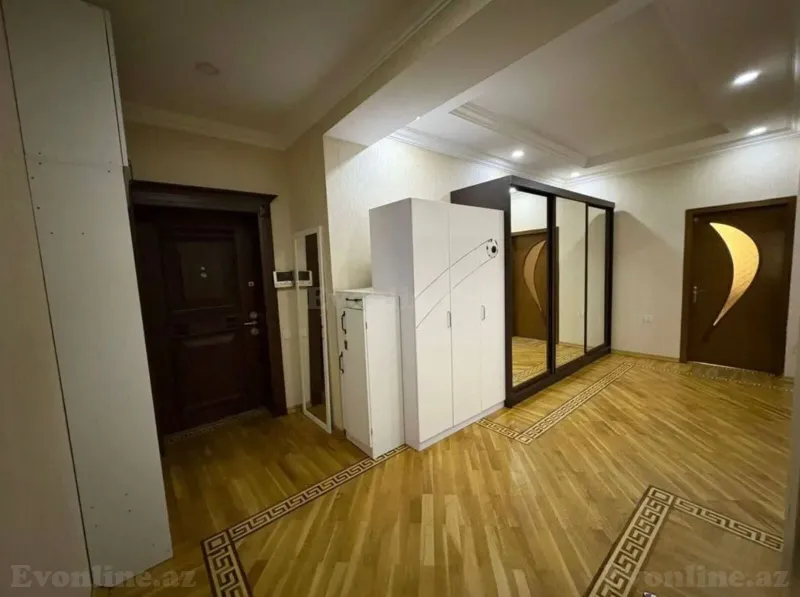 Kirayə verilir 3 otaqlı Mənzil Yeni tikili 120 m² İnşaatçılar m. - şəkil 7