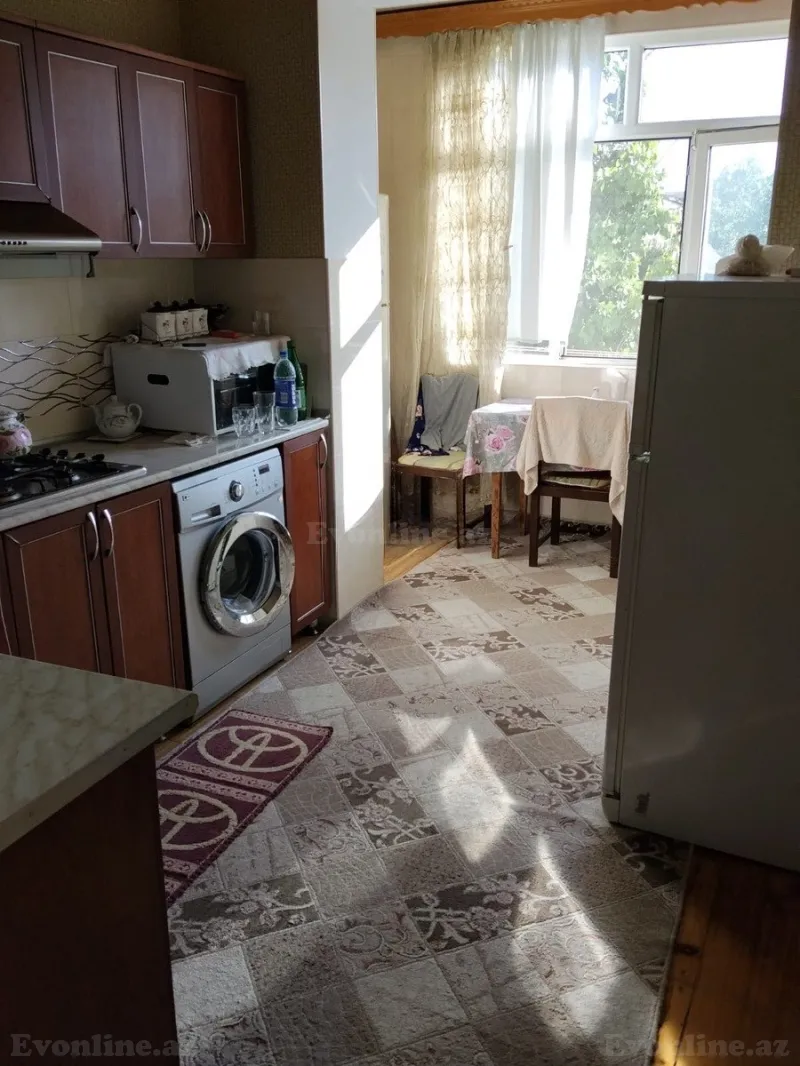 Satılır 3 otaqlı Mənzil Köhnə tikili 80 m² Xalqlar Dostluğu m. - şəkil 6