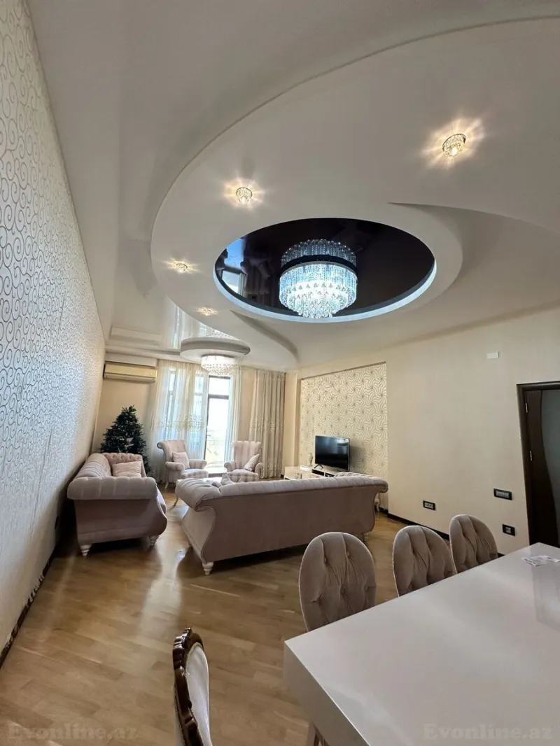 Satılır 4 otaqlı Mənzil Yeni tikili 220 m² Elmlər Akademiyası m.