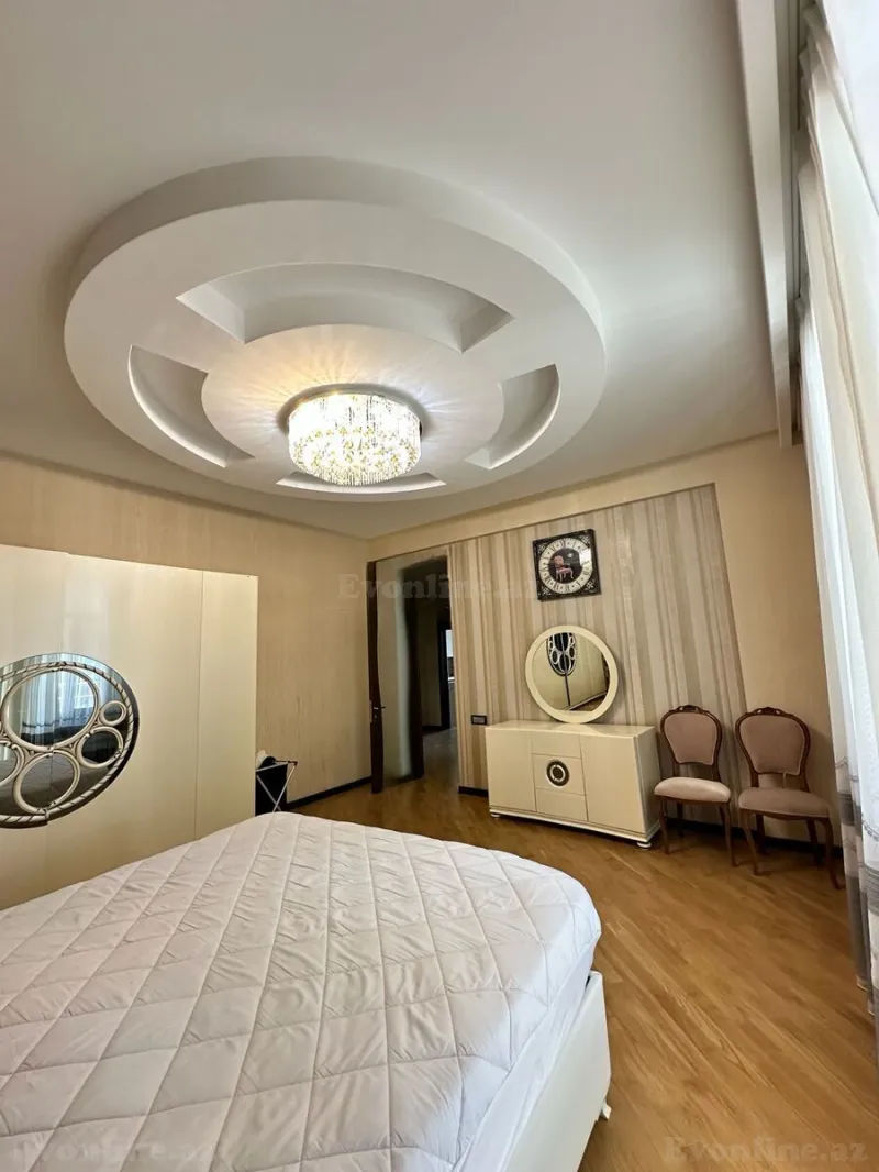 Satılır 4 otaqlı Mənzil Yeni tikili 220 m² Elmlər Akademiyası m. - şəkil 8