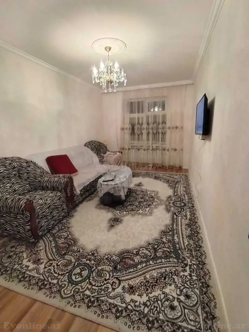 Satılır 3 otaqlı Mənzil Köhnə tikili 70 m² Yeni Günəşli - şəkil 2