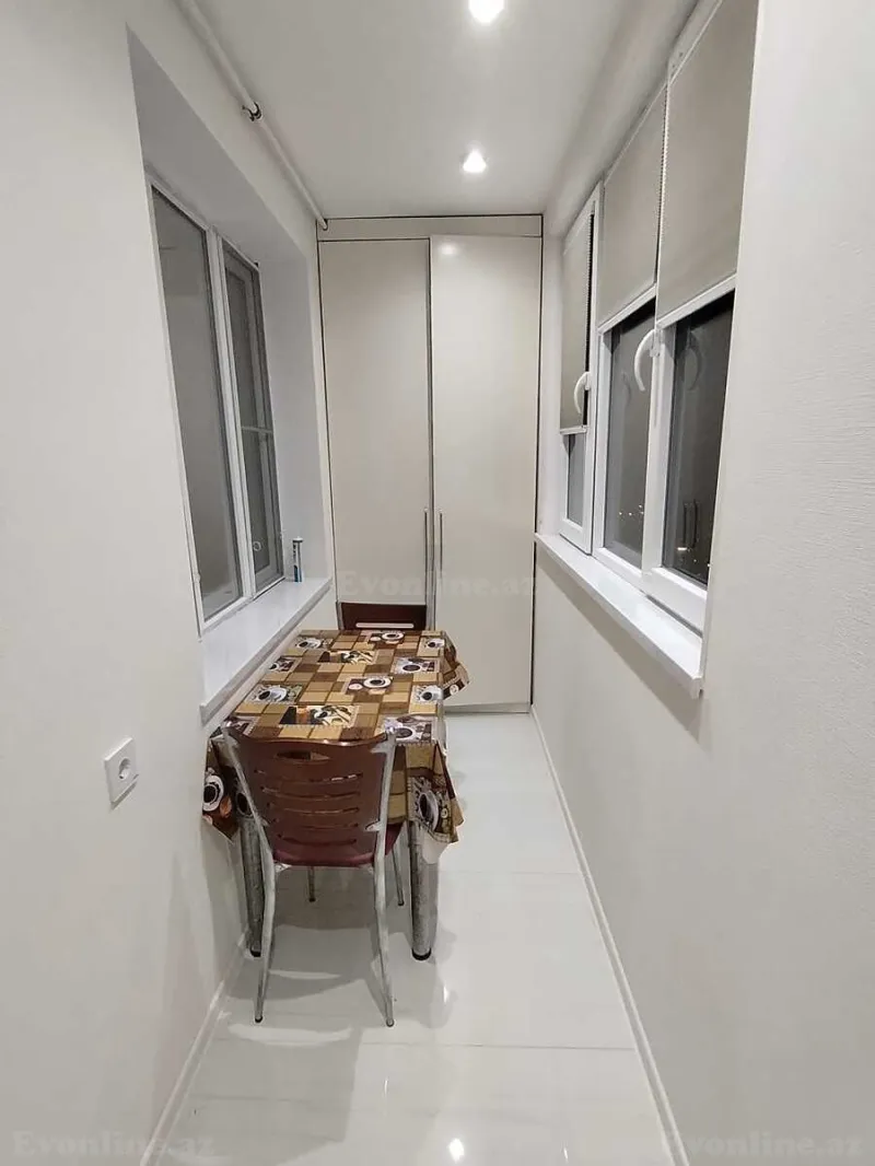 Satılır 3 otaqlı Mənzil Köhnə tikili 70 m² Yeni Günəşli - şəkil 16