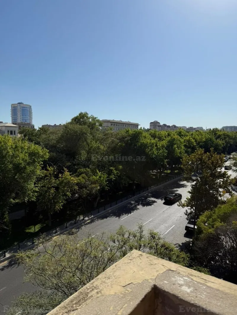 Satılır 3 otaqlı Mənzil Köhnə tikili 70 m² Nəsimi r. - şəkil 4
