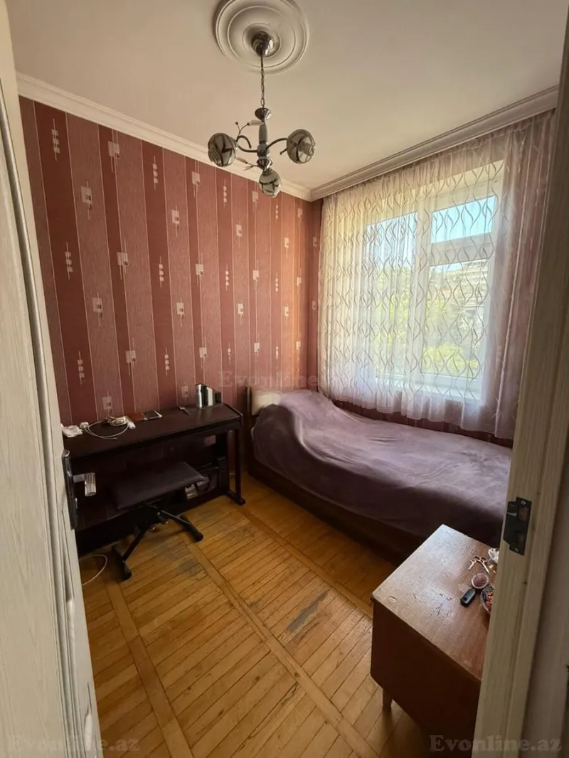 Satılır 3 otaqlı Mənzil Köhnə tikili 70 m² Nəsimi r. - şəkil 5