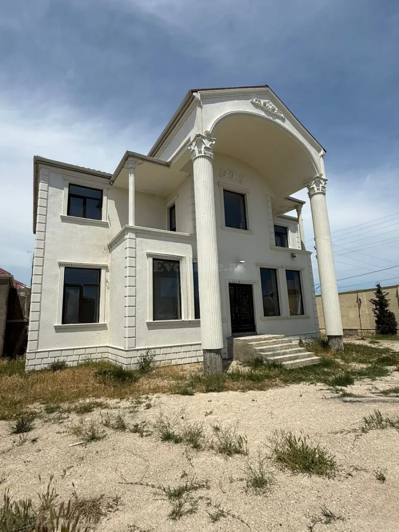 6 otaqlı Həyət evi 312 m² Şüvəlan Satılır