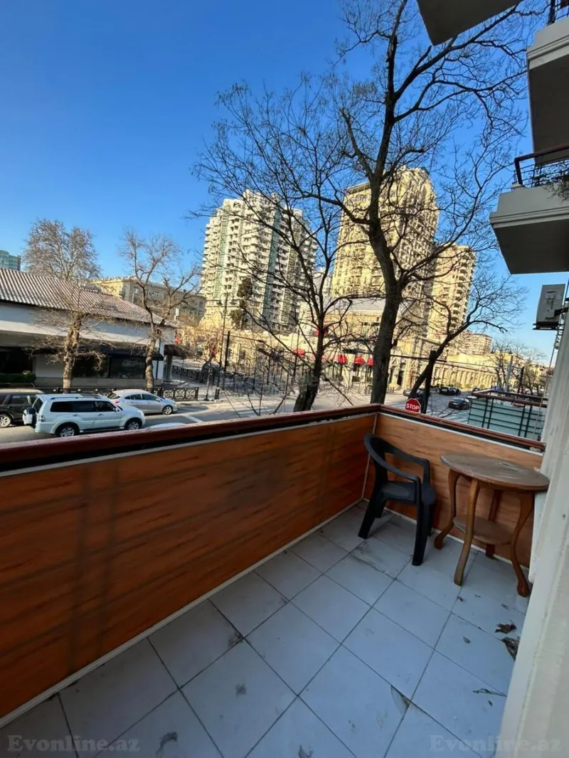 Satılır 2 otaqlı Mənzil Köhnə tikili 50 m² 28 May m.