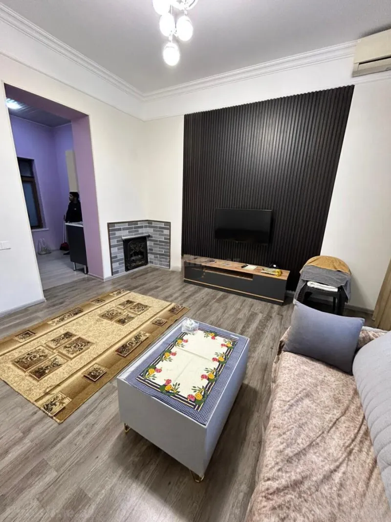 Satılır 2 otaqlı Mənzil Köhnə tikili 50 m² 28 May m. - şəkil 4
