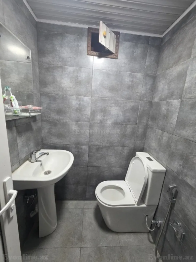 Satılır 2 otaqlı Mənzil Köhnə tikili 50 m² 28 May m. - şəkil 17