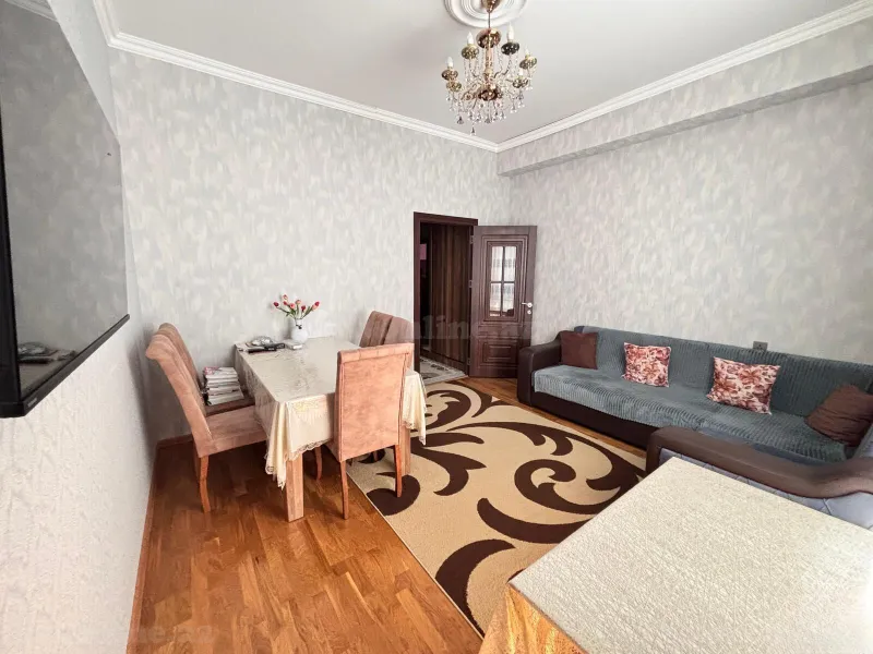 3 otaqlı Mənzil 70 m² Yeni Günəşli Satılır