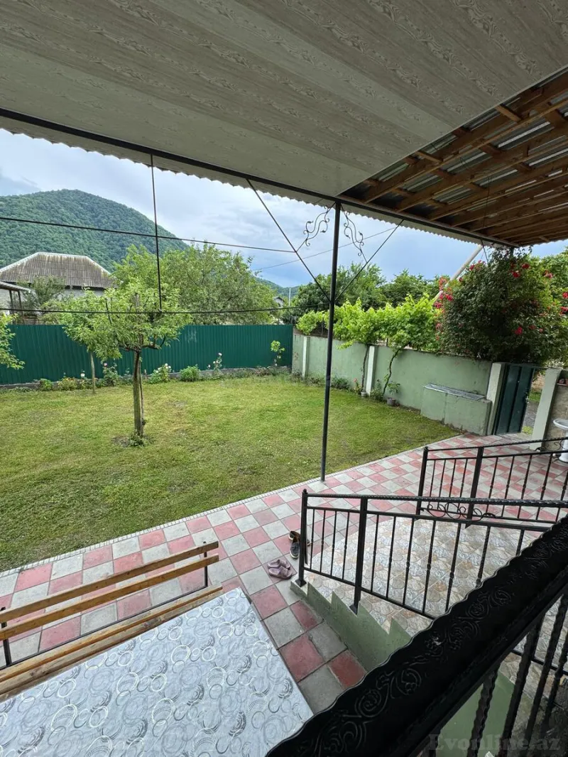 Kirayə verilir 5 otaqlı Həyət evi 150 m² Qax - şəkil 3