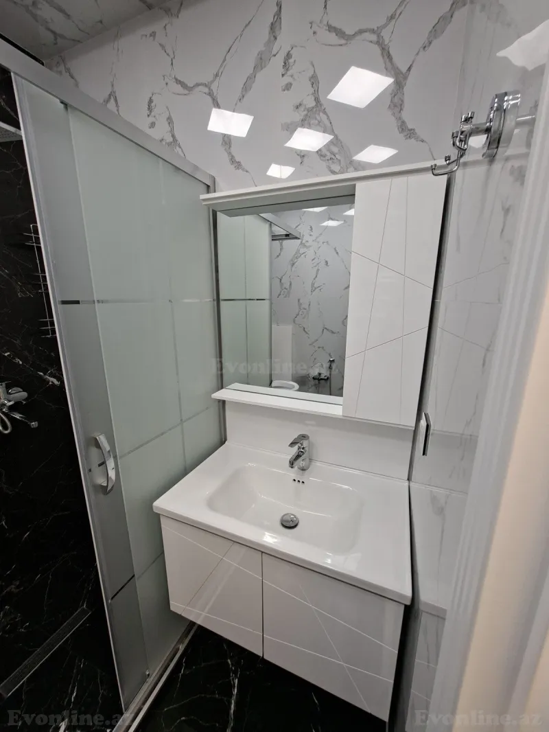 Satılır 2 otaqlı Mənzil Yeni tikili 95 m² Neftçilər m. - şəkil 13