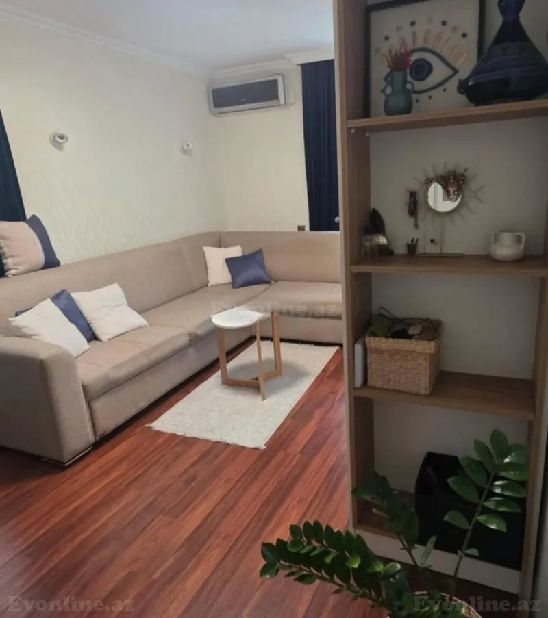 Satılır 2 otaqlı Mənzil Köhnə tikili 41 m² Memar Əcəmi m. - şəkil 2