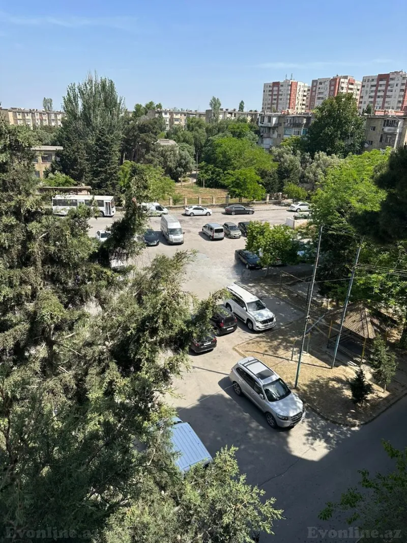 Satılır 3 otaqlı Mənzil Köhnə tikili 60 m² Neftçilər m. - şəkil 2