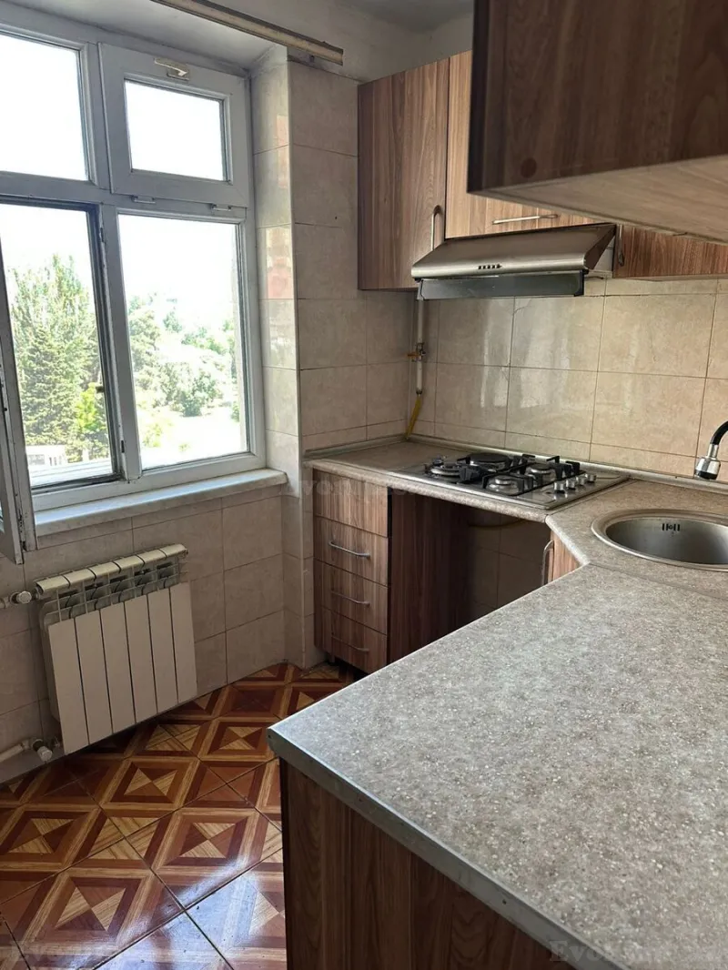 Satılır 3 otaqlı Mənzil Köhnə tikili 60 m² Neftçilər m. - şəkil 4