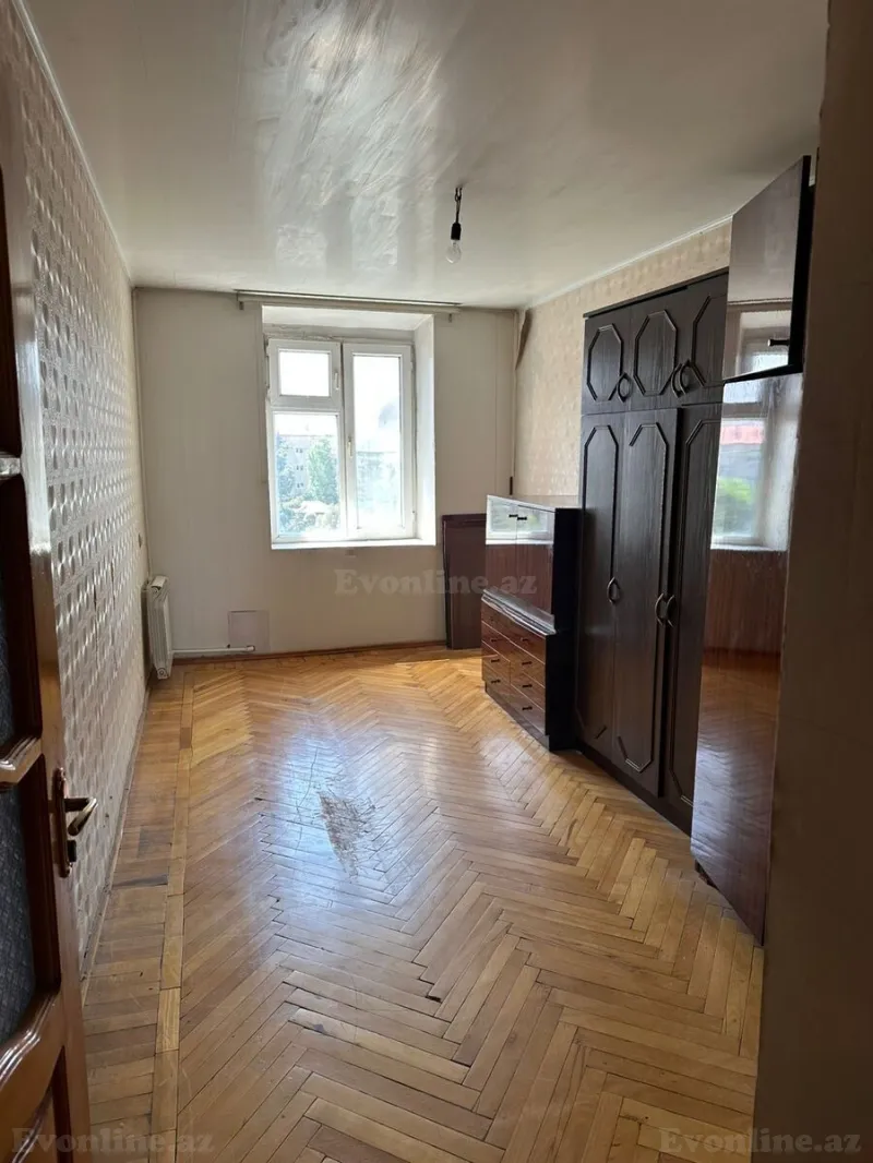 Satılır 3 otaqlı Mənzil Köhnə tikili 60 m² Neftçilər m. - şəkil 6