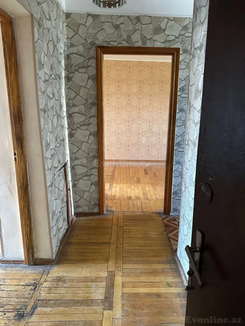 Satılır 3 otaqlı Mənzil Köhnə tikili 60 m² Neftçilər m. - şəkil 8