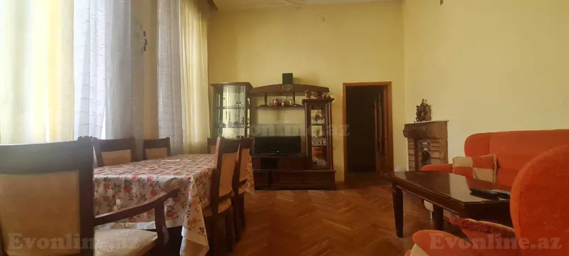 Satılır 4 otaqlı Mənzil Köhnə tikili 90 m² Sahil m. - şəkil 5
