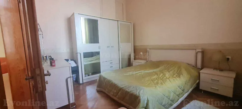 Satılır 4 otaqlı Mənzil Köhnə tikili 90 m² Sahil m. - şəkil 6