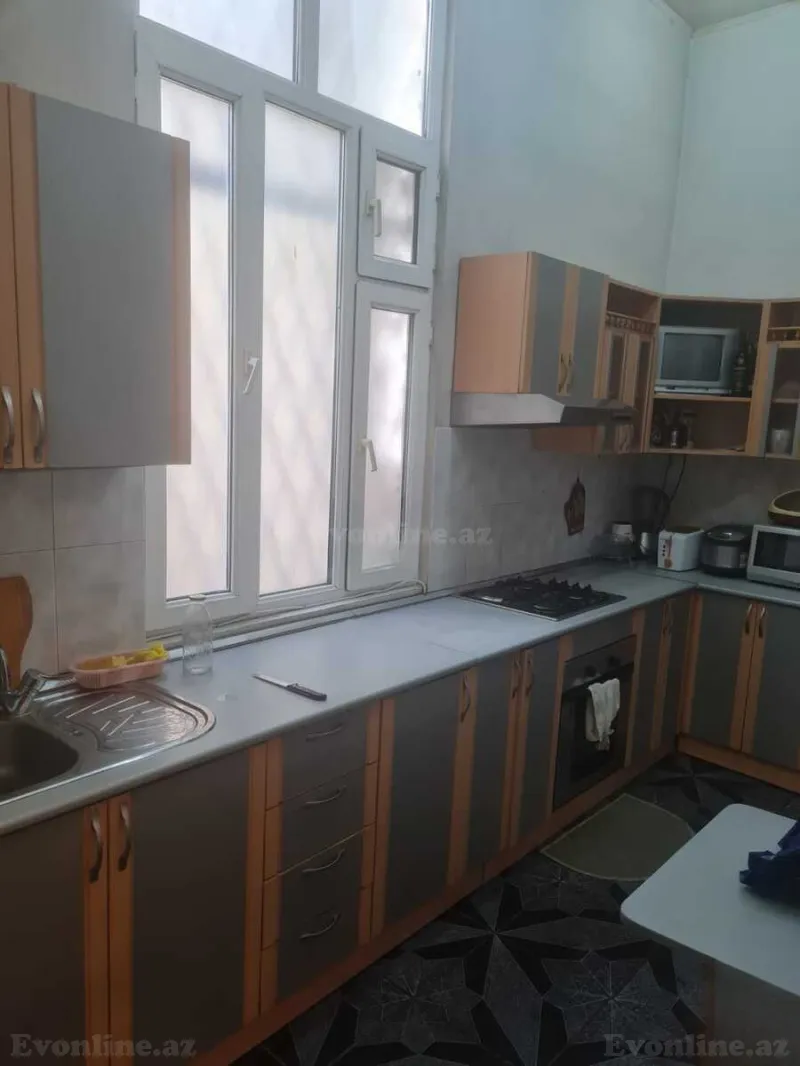 Satılır 4 otaqlı Mənzil Köhnə tikili 90 m² Sahil m. - şəkil 12