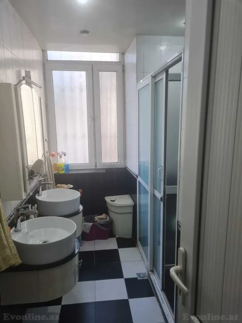 Satılır 4 otaqlı Mənzil Köhnə tikili 90 m² Sahil m. - şəkil 15