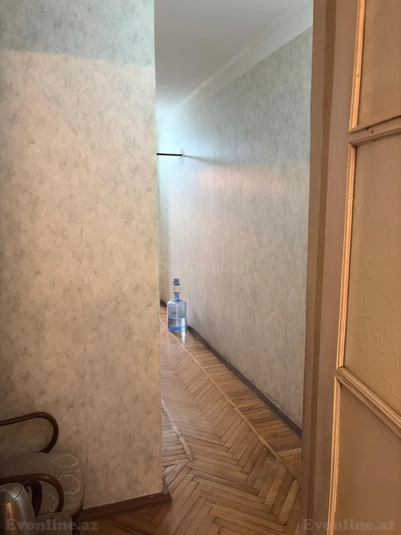 Satılır 2 otaqlı Mənzil Köhnə tikili 70 m² 28 May m. - şəkil 5