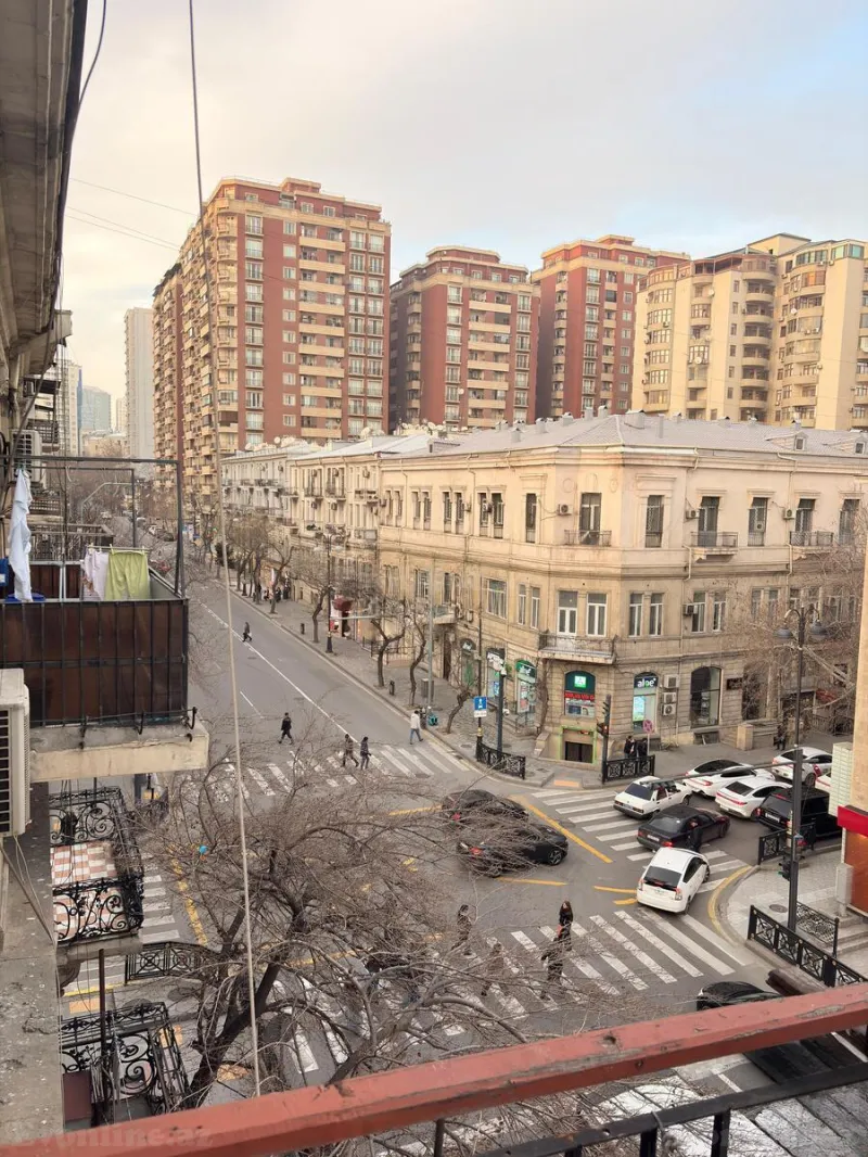 Satılır 2 otaqlı Mənzil Köhnə tikili 70 m² 28 May m. - şəkil 8