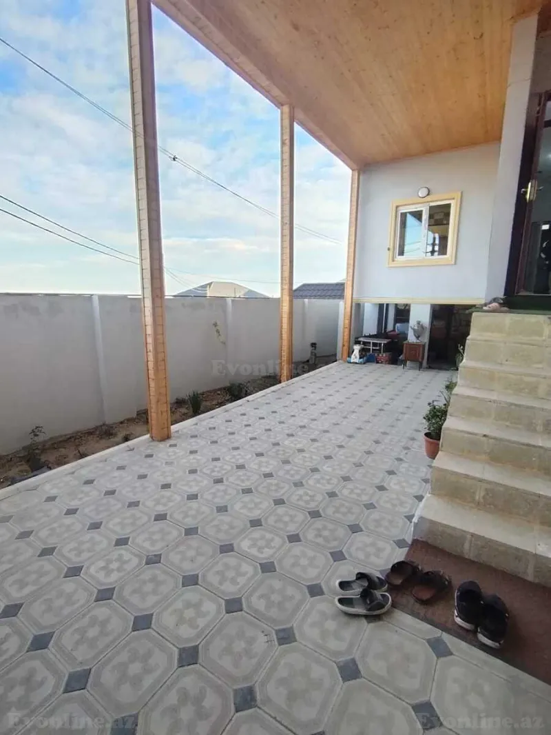 4 otaqlı Həyət evi 100 m² Yeni Günəşli Satılır