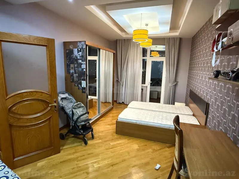 Satılır 4 otaqlı Mənzil Yeni tikili 155 m² Qara Qarayev m. - şəkil 5
