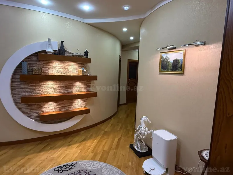 Satılır 4 otaqlı Mənzil Yeni tikili 155 m² Qara Qarayev m. - şəkil 17
