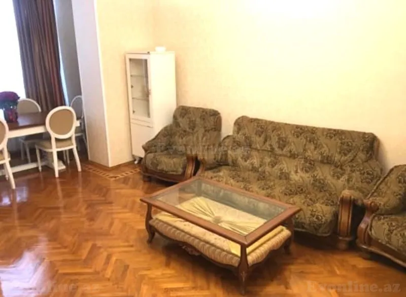 Satılır 3 otaqlı Mənzil Köhnə tikili 100 m² 28 May m. - şəkil 2