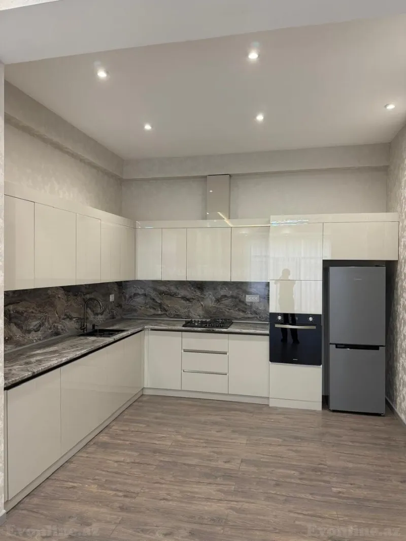 Satılır 2 otaqlı Mənzil Yeni tikili 91 m² 28 May m. - şəkil 3