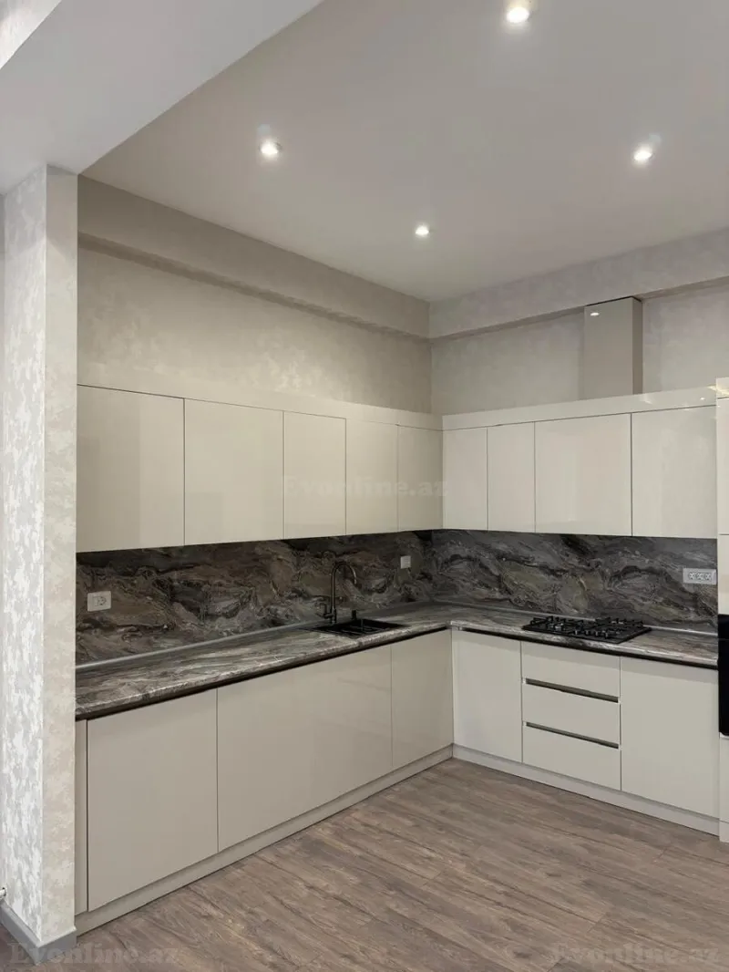 Satılır 2 otaqlı Mənzil Yeni tikili 91 m² 28 May m. - şəkil 4