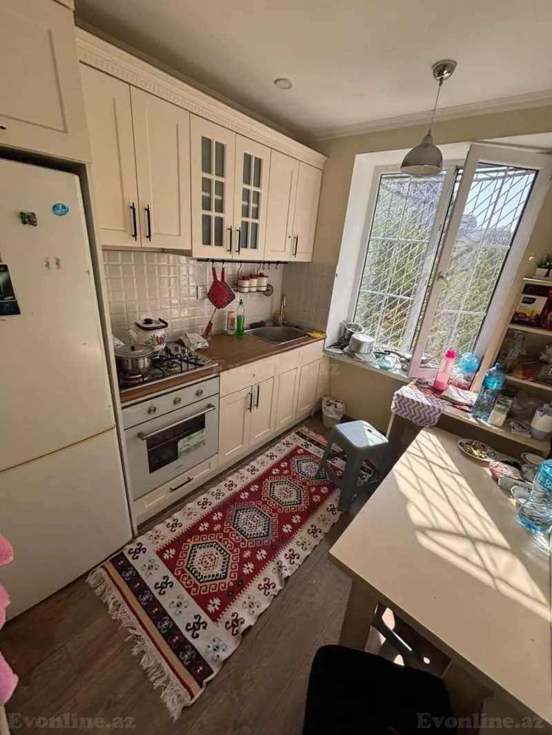 Kirayə verilir 3 otaqlı Mənzil Köhnə tikili 75 m² Nizami m. - şəkil 4