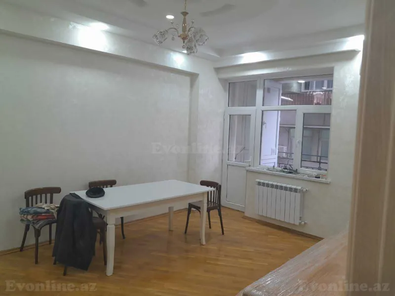 2 otaqlı Mənzil 66 m² İnşaatçılar m. Kirayə verilir