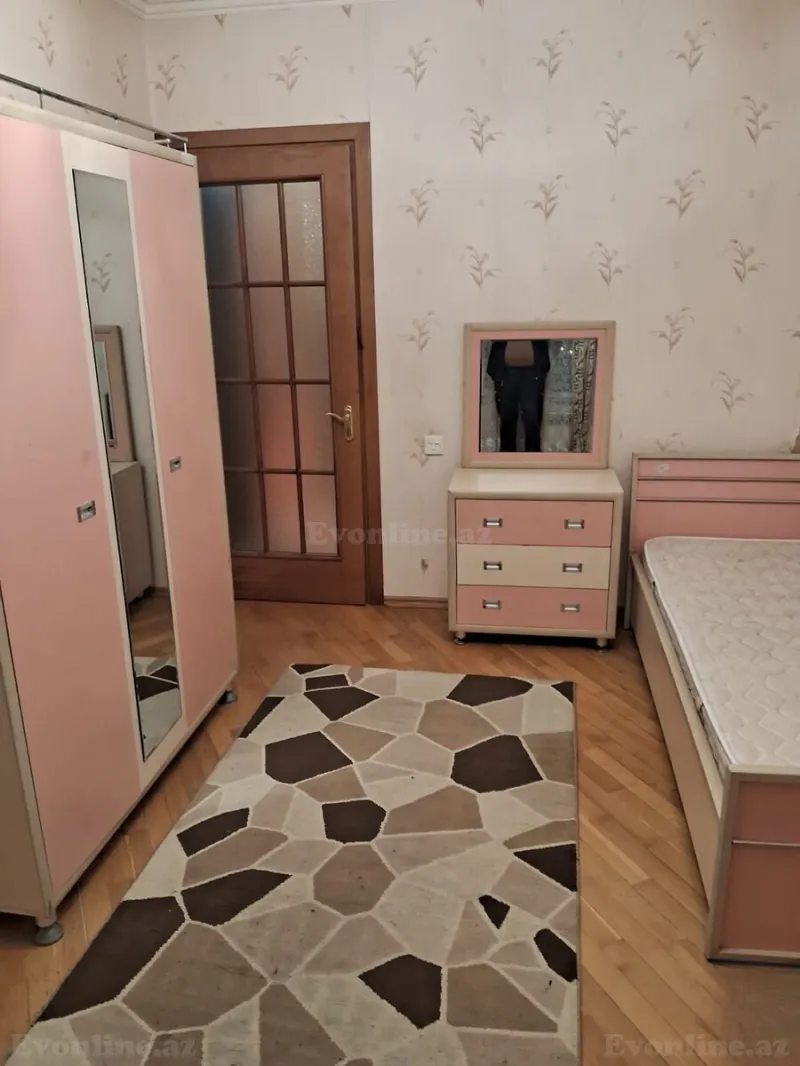 Kirayə verilir 3 otaqlı Mənzil Köhnə tikili 90 m² Gənclik m. - şəkil 8