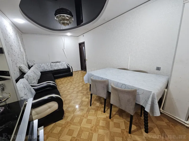 Satılır 4 otaqlı Mənzil Köhnə tikili 100 m² Xətai r. - şəkil 3