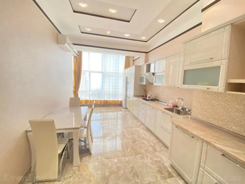 Kirayə verilir 2 otaqlı Mənzil Yeni tikili 100 m² Səbail r. - şəkil 5