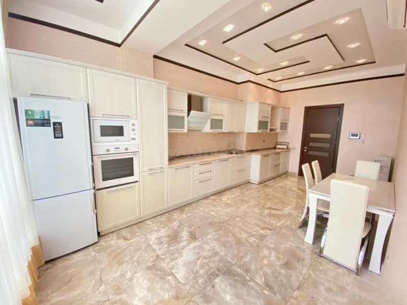Kirayə verilir 2 otaqlı Mənzil Yeni tikili 100 m² Səbail r. - şəkil 11