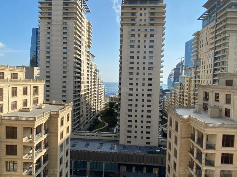 Kirayə verilir 2 otaqlı Mənzil Yeni tikili 100 m² Səbail r. - şəkil 20