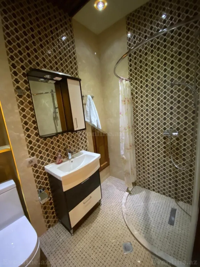 Kirayə verilir 2 otaqlı Mənzil Yeni tikili 100 m² Səbail r. - şəkil 22